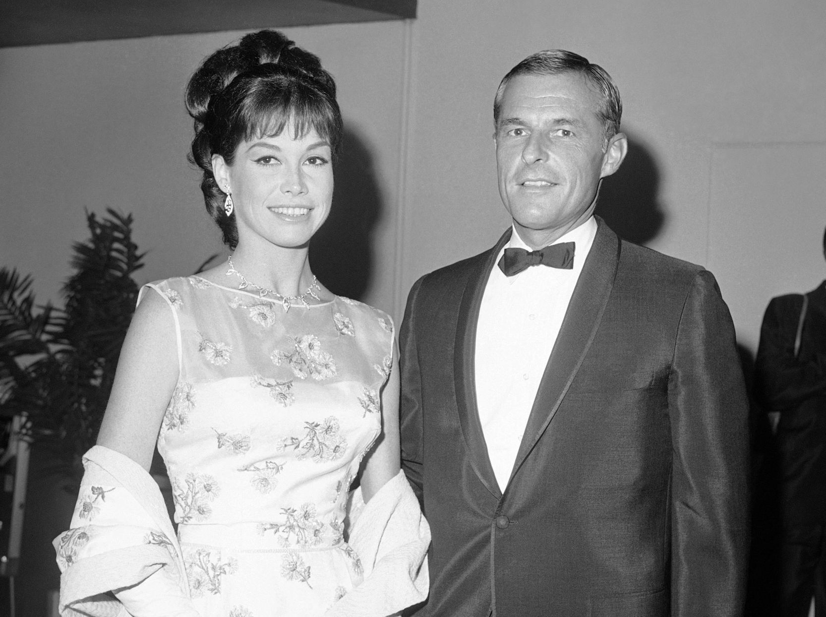 Mary Tyler Moore, 1966
